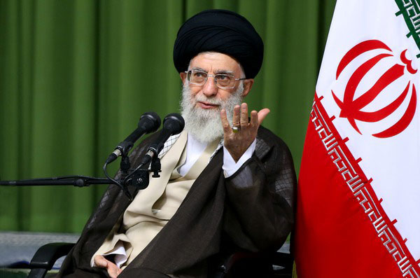 (تصاویر) محفل شعر خوانی در حضور رهبر انقلاب (تصاویر) محفل شعر خوانی در حضور رهبر انقلاب
