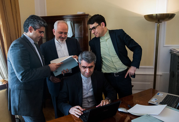 (تصاویر) آخرین گامهای اصلاح متن توافق (تصاویر) آخرین گامهای اصلاح متن توافق