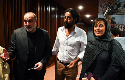 (تصاویر) رونمایی از فیلم جنجالی (تصاویر) رونمایی از فیلم جنجالی