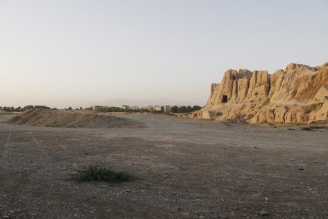 بنای خشتی ناشناخته تهران زیر خروارها خاک بنای خشتی ناشناخته تهران زیر خروارها خاک