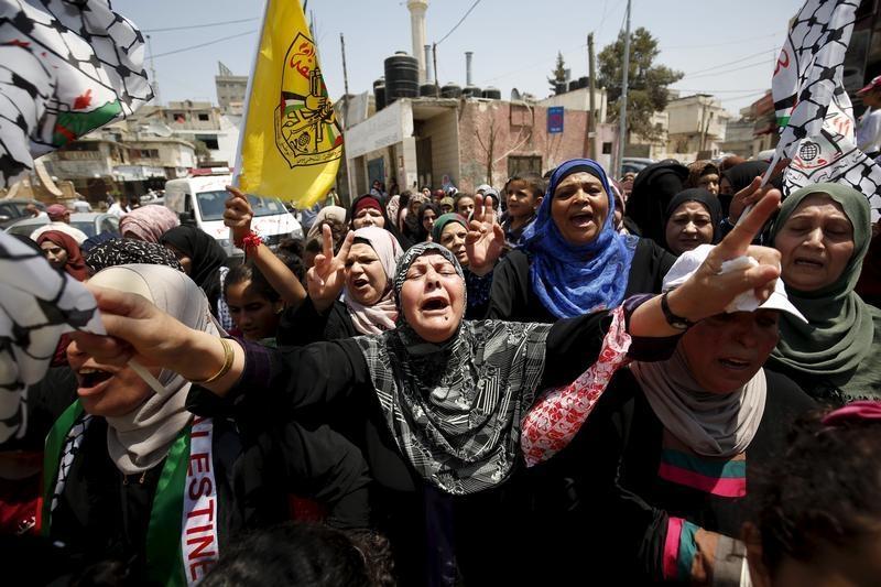 (تصاویر) شهادت جوان فلسطینی در تظاهرات (تصاویر) شهادت جوان فلسطینی در تظاهرات