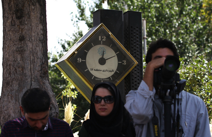 (تصاویر) بازگشایی سفارت انگلیس در تهران (تصاویر) بازگشایی سفارت انگلیس در تهران