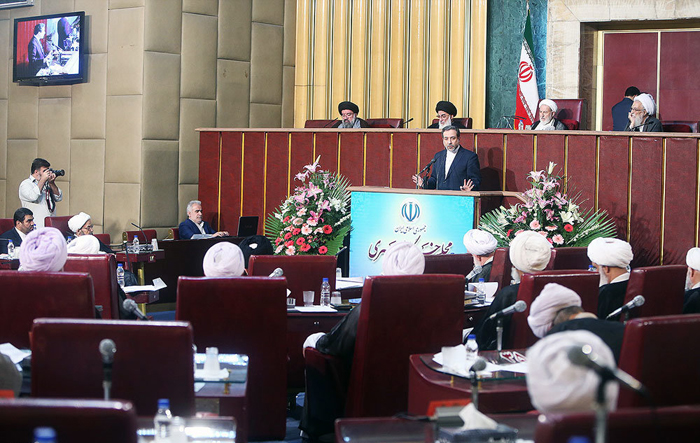 (تصاویر) سخنرانی عراقچی در جمع خبرگان (تصاویر) سخنرانی عراقچی در جمع خبرگان