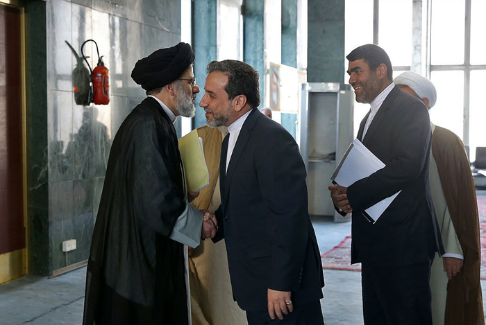 (تصاویر) سخنرانی عراقچی در جمع خبرگان (تصاویر) سخنرانی عراقچی در جمع خبرگان