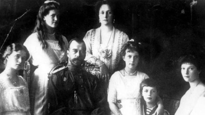 جسد آخرین تزار روسیه نبش قبر شد جسد آخرین تزار روسیه نبش قبر شد