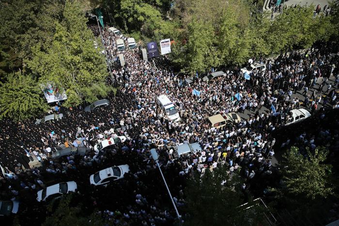(تصاویر) تشییع جانباختگانمنا در تهران (تصاویر) تشییع جانباختگانمنا در تهران
