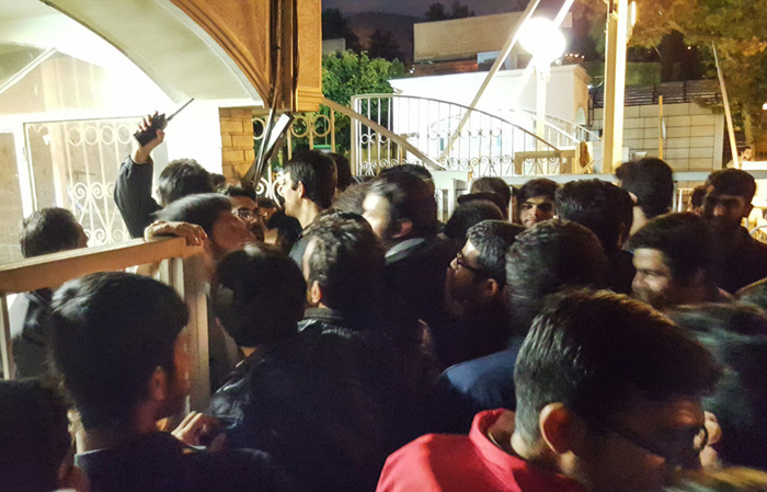 (تصاویر) سخنرانی مطهری در دانشگاه شیراز (تصاویر) سخنرانی مطهری در دانشگاه شیراز