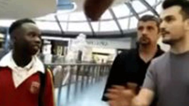 عذرخواهی اپل از شش دانشآموز سیاهپوست عذرخواهی اپل از شش دانشآموز سیاهپوست
