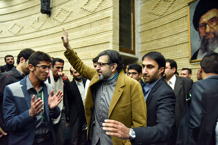 (تصاویر) تنش در جریان سخنرانی صادق خرازی (تصاویر) تنش در جریان سخنرانی صادق خرازی