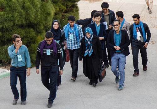 (تصاویر) سخنرانی آذرمنصوری در اصفهان (تصاویر) سخنرانی آذرمنصوری در اصفهان