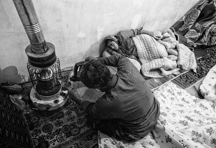 (تصاویر) خانواده نیازمند با چهار فرزند معلول (تصاویر) خانواده نیازمند با چهار فرزند معلول