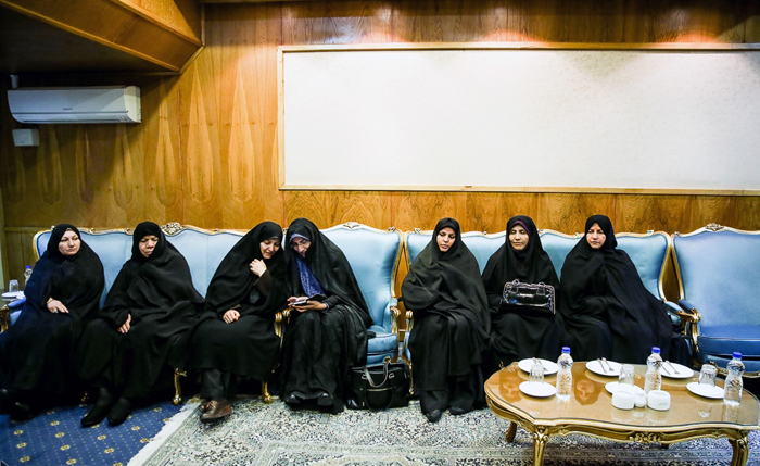 (تصاویر) حواشی نشست خبری روحانی (تصاویر) حواشی نشست خبری روحانی