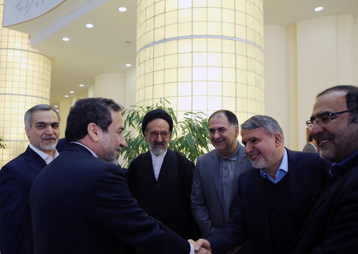 (تصاویر) حواشی نشست خبری روحانی (تصاویر) حواشی نشست خبری روحانی