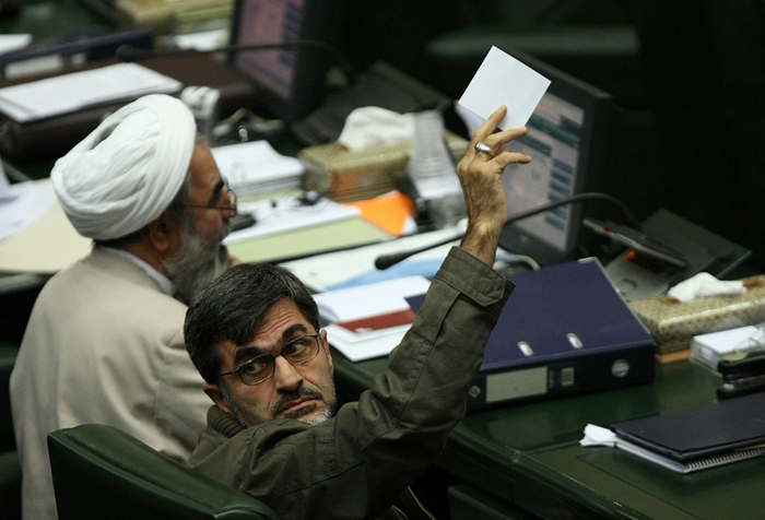 (تصاویر) جلسه رای اعتماد به دانش‌آشتیانی