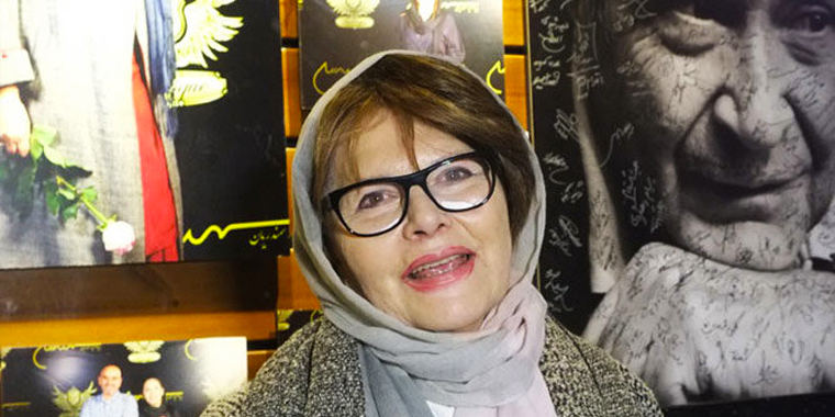 رونمایی از دیوار استاد سمندریان، بیتابی در مراسم تشییع، خداحافظی با آقای گل، عیادت استاد از استاد، طبیعت پاییزی و ... رونمایی از دیوار استاد سمندریان، بیتابی در مراسم تشییع، خداحافظی با آقای گل، عیادت استاد از استاد، طبیعت پاییزی و ...
