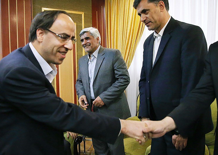 (تصاویر) ورود فرهادی به وزارت علوم (تصاویر) ورود فرهادی به وزارت علوم