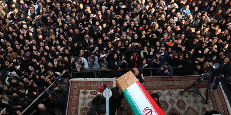 تشییع مرتضی پاشایی، تجمع علاقمندان مرتضی پاشایی، طبیعت زیبایی پاییزی، حریق طولانی در بازار و ... تشییع مرتضی پاشایی، تجمع علاقمندان مرتضی پاشایی، طبیعت زیبایی پاییزی، حریق طولانی در بازار و ...