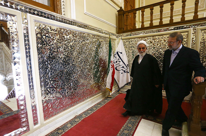 تقدیر علی لاریجانی از ناطقنوری تقدیر علی لاریجانی از ناطقنوری