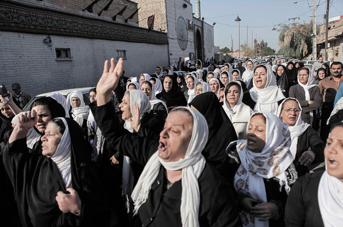 (تصاویر) خاکسپاری رهبر صابئین ایران (تصاویر) خاکسپاری رهبر صابئین ایران