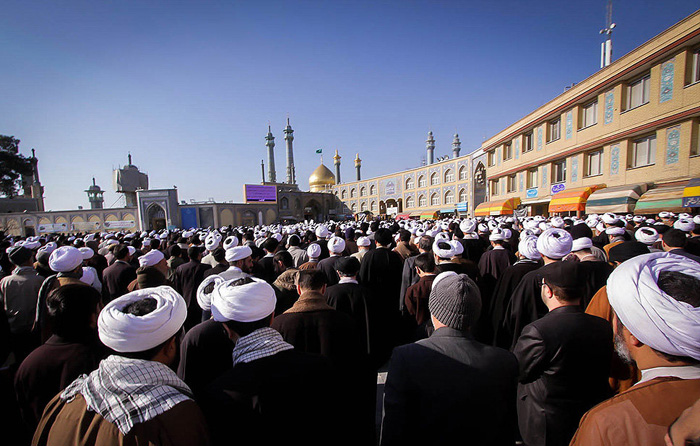 (تصاویر) تشییع آیتالله انصاری شیرازی (تصاویر) تشییع آیتالله انصاری شیرازی