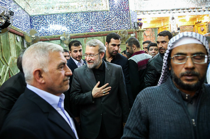 (تصاویر) لاریجانی در حرم امیرالمومنین(ع)