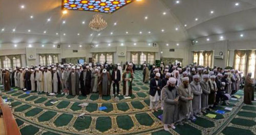 برگزاری دو نماز جماعت در کنفرانس وحدت اسلامی! برگزاری دو نماز جماعت در کنفرانس وحدت اسلامی!