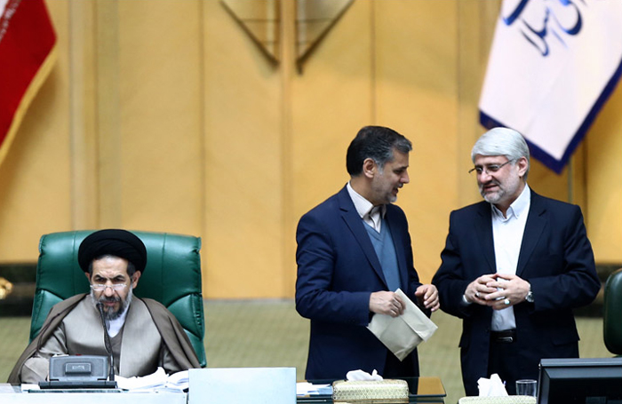 (تصاویر) فضای آرام مجلس قبل از نطق مطهری