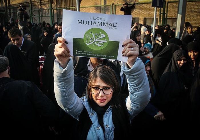 (تصاویر) تجمع مقابل سفارت فرانسه در تهران (تصاویر) تجمع مقابل سفارت فرانسه در تهران