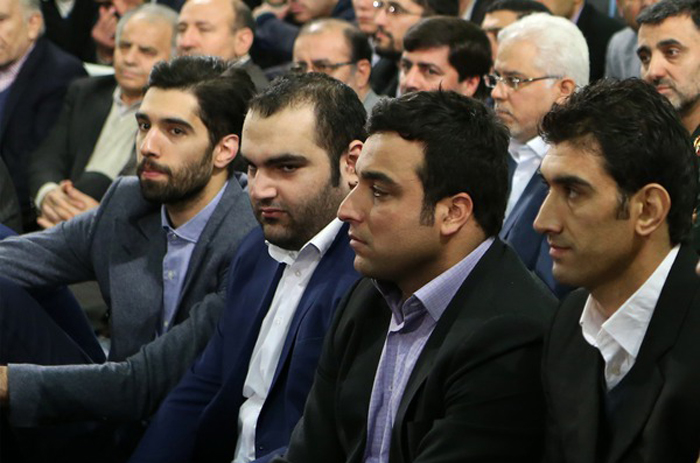 (تصاویر) دیدار قهرمانان آسیایی با رهبرانقلاب (تصاویر) دیدار قهرمانان آسیایی با رهبرانقلاب