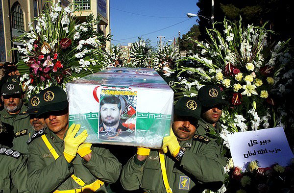 (تصاویر) سردار سلیمانی در تشییع پیکر سردار اللهدادی (تصاویر) سردار سلیمانی در تشییع پیکر سردار اللهدادی
