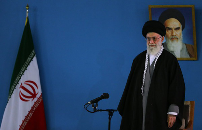(تصاویر) دیدار کارکنان و فرماندهان نیروی هوایی با رهبر انقلاب