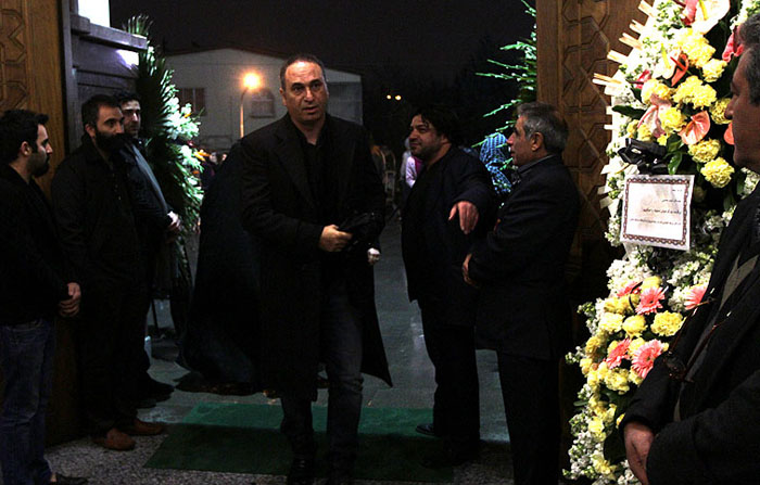 (تصاویر) هنرمندان در ترحیم پدر شهاب حسینی (تصاویر) هنرمندان در ترحیم پدر شهاب حسینی