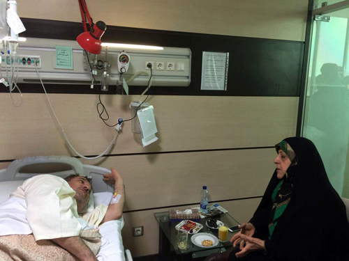 (تصاویر) عیادت از محمدرضا تابش (تصاویر) عیادت از محمدرضا تابش