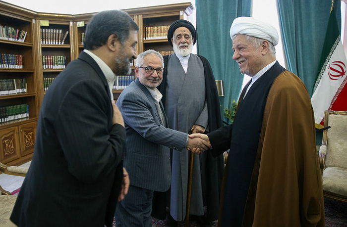 (تصاویر) دیدار فدائیان اسلام با هاشمی (تصاویر) دیدار فدائیان اسلام با هاشمی