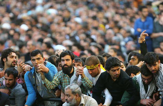 (تصاویری) سخنرانی رهبر انقلاب در حرم رضوی (تصاویری) سخنرانی رهبر انقلاب در حرم رضوی