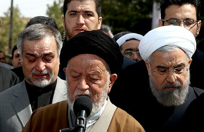 پیکر والده روحانی به خاک سپرده شد پیکر والده روحانی به خاک سپرده شد