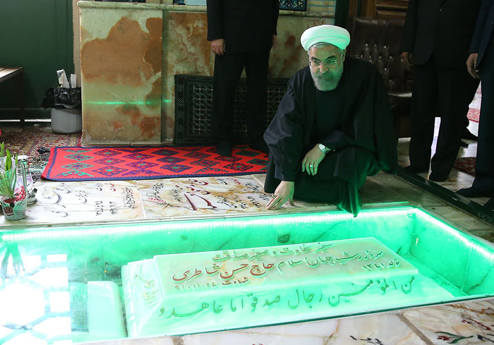 (تصاویر) مراسم ختم والده رئیس جمهور