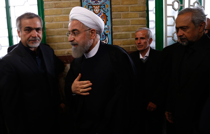 (تصاویر) مراسم ختم والده رئیس جمهور