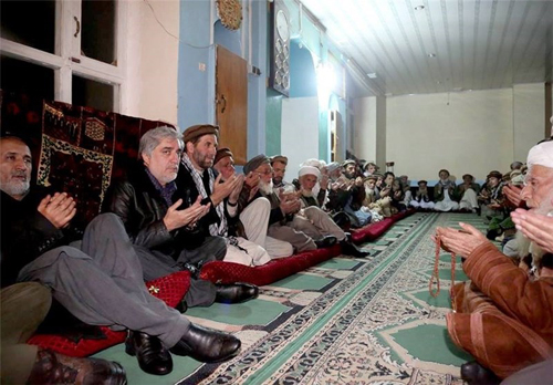 (تصاویر) عبدالله مدیریت بحران در پنجشیر را بر عهده گرفت (تصاویر) عبدالله مدیریت بحران در پنجشیر را بر عهده گرفت