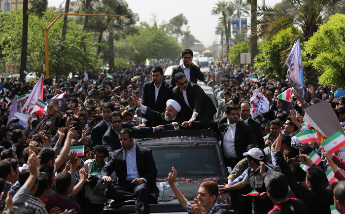 (تصاویر) سفر روحانی به شیراز (تصاویر) سفر روحانی به شیراز