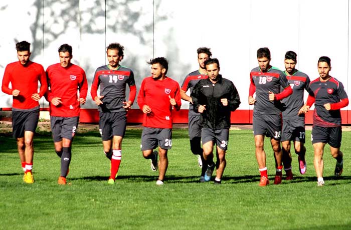 (تصاویر) اولین تمرین پرسپولیس با برانکو (تصاویر) اولین تمرین پرسپولیس با برانکو