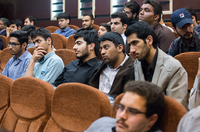 (تصاویر) سخنرانی علی مطهری در مشهد (تصاویر) سخنرانی علی مطهری در مشهد