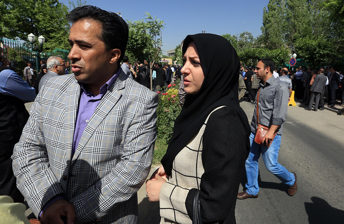 (تصاویر) مراسم تشییع مهران دوستی (تصاویر) مراسم تشییع مهران دوستی