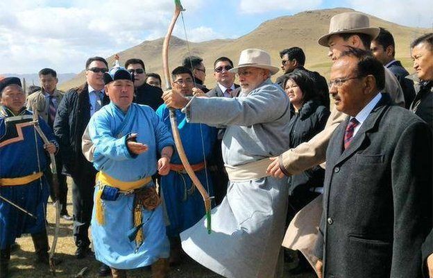 وقتی نخستوزیر هند تیپ میزند وقتی نخستوزیر هند تیپ میزند