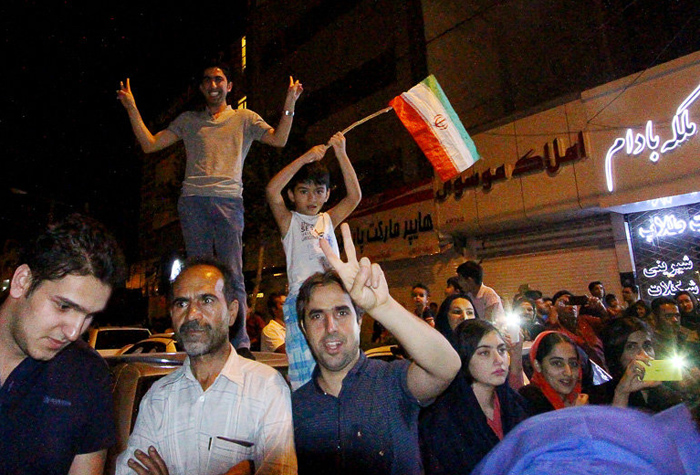 (تصاویر) کارناوال شادی پس از دومین برد از امریکا (تصاویر) کارناوال شادی پس از دومین برد از امریکا