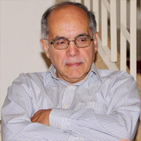 کوروش احمدی