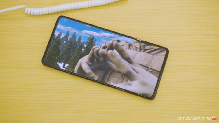 پردازنده‌های شگفت انگیز گوشی پرچمدار موتورولا Moto Edge X۳۰