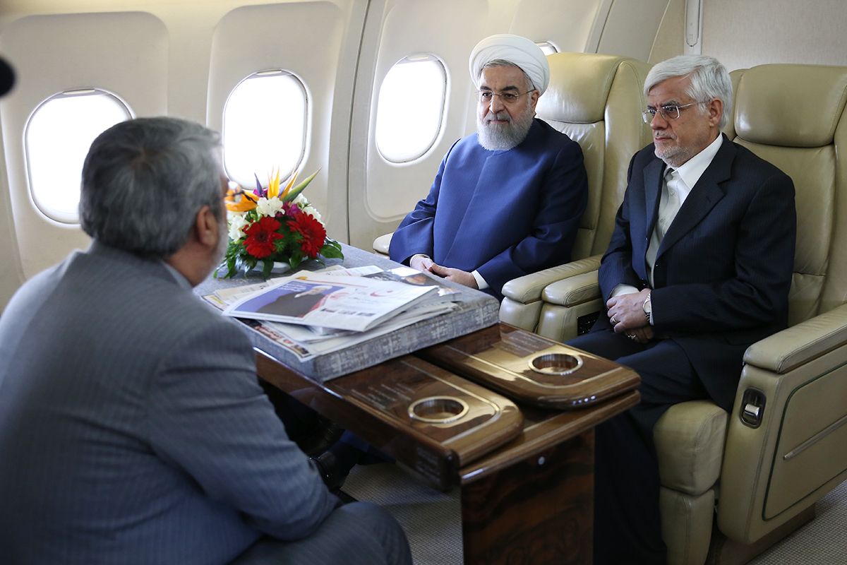(تصویر) روحانی با عارف به یزد رفت (تصویر) روحانی با عارف به یزد رفت