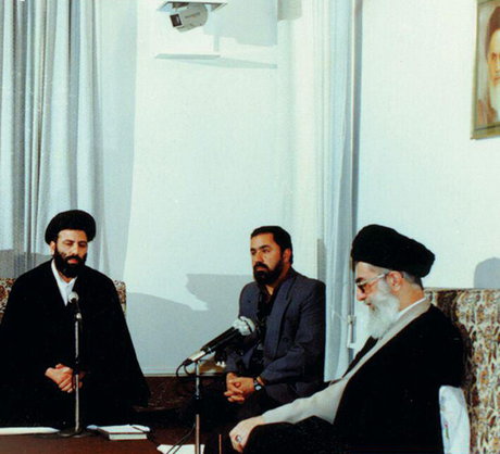 عکس قدیمی از ابراهیم رئیسی و رهبرانقلاب عکس قدیمی از ابراهیم رئیسی و رهبرانقلاب