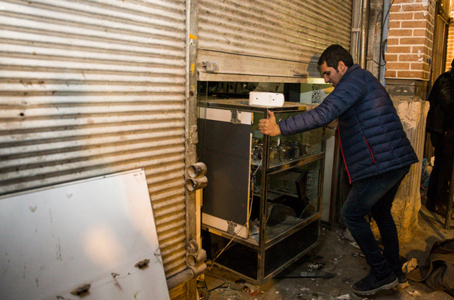 (تصاویر) انفجار در بازار تهران